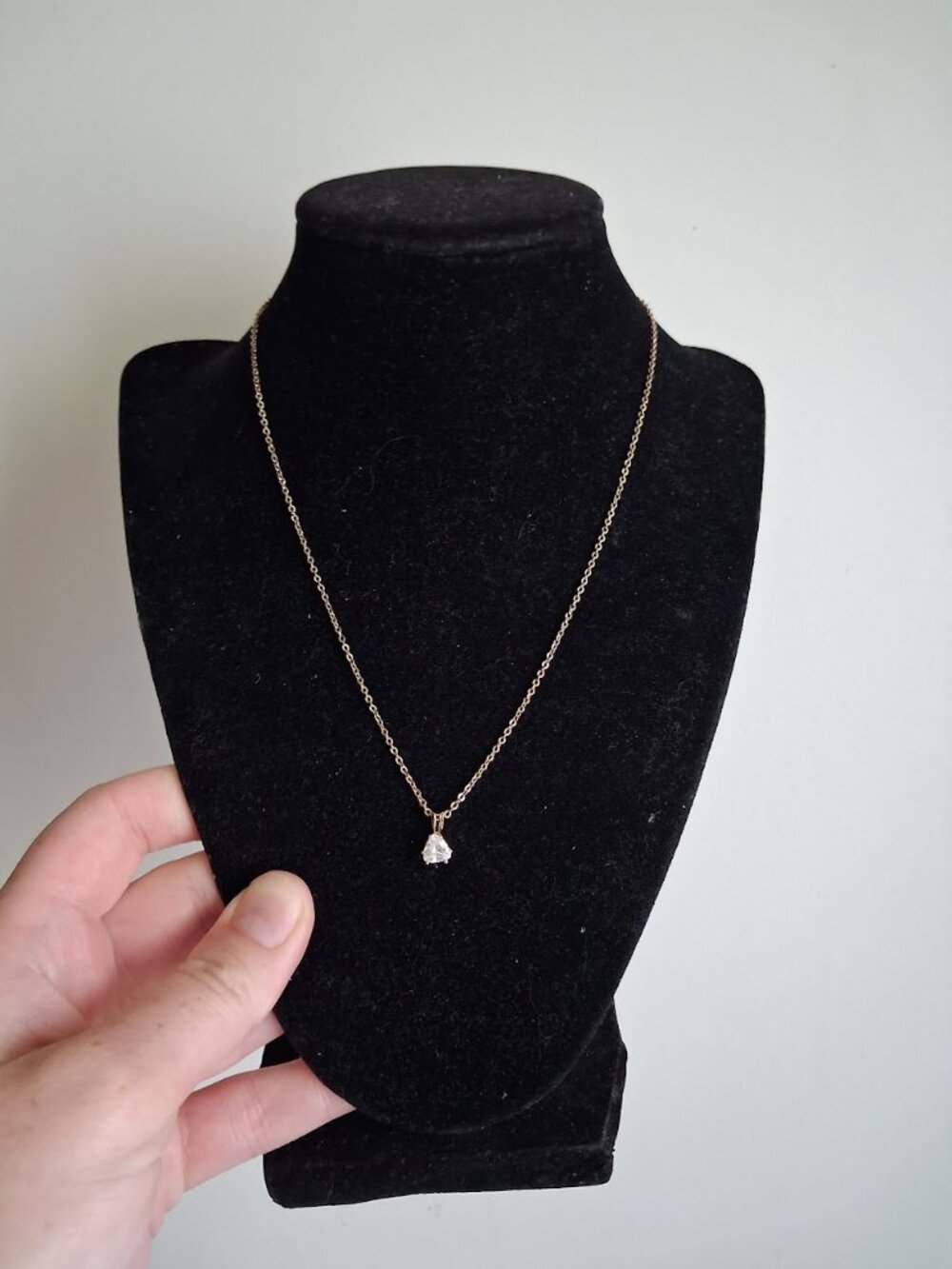 18 inch Solitaire necklace